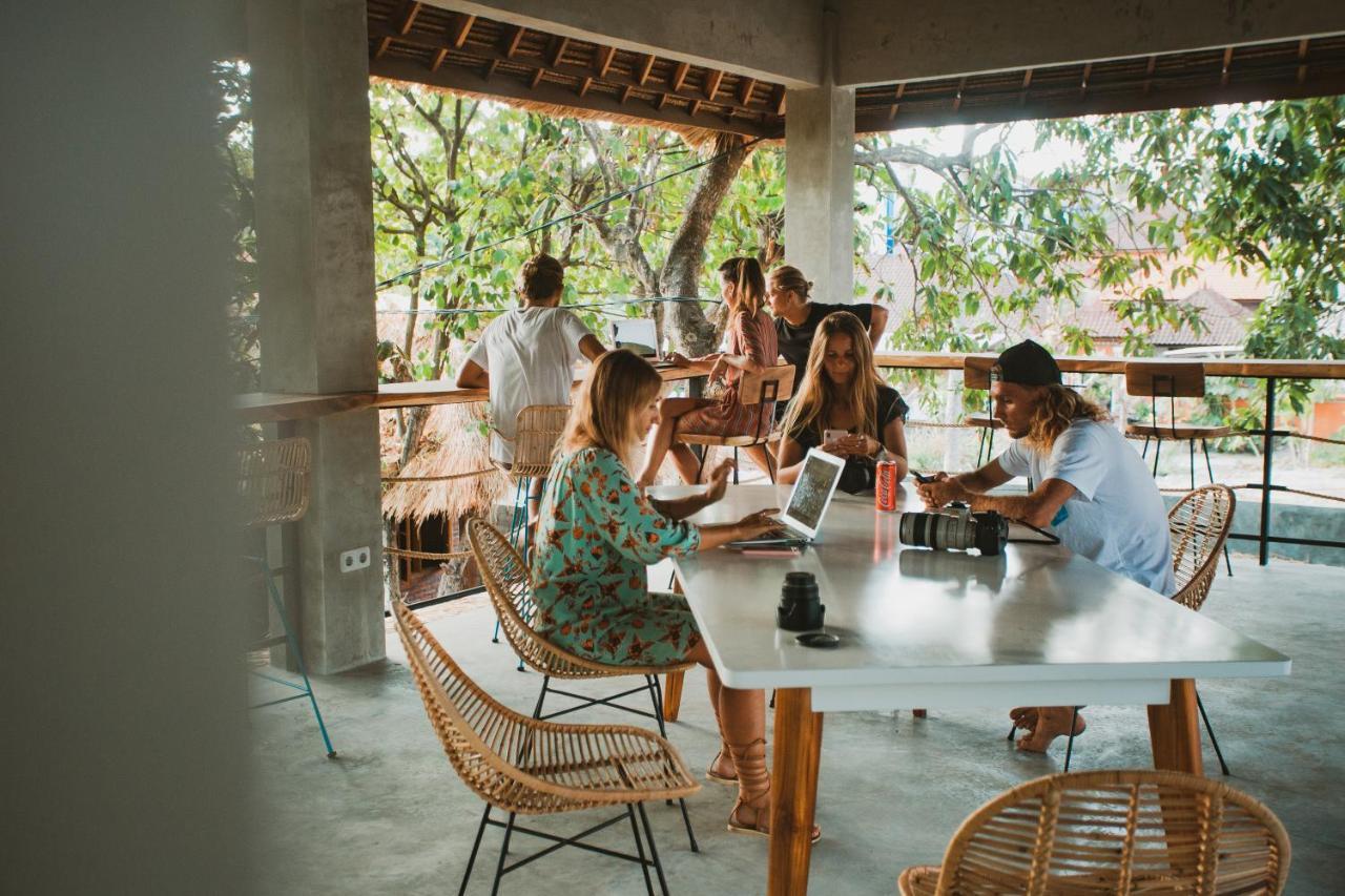 Endless Summer Surf Camp Kuta Kuta Lombok Exterior foto
